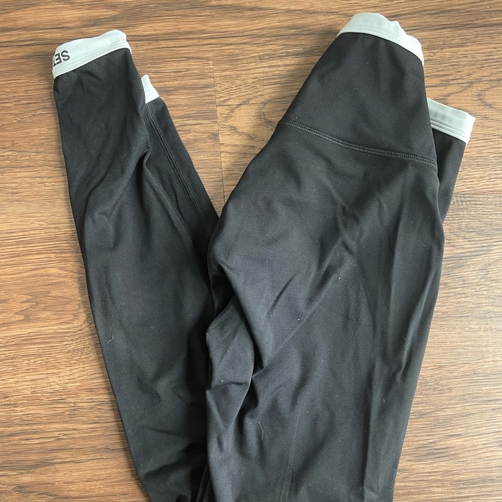 SET Active Sportbody Two Tone Leggings Size Small